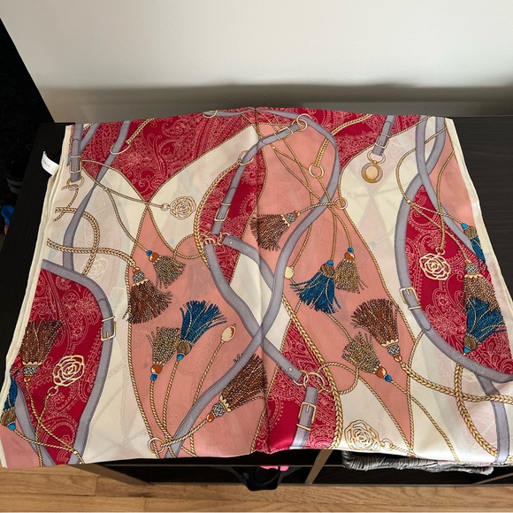 Chinese Silk scarf - Picture 3 of 6